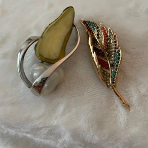 2 brooches  very nice